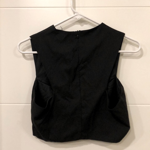 Nameless Origami Cropped Tank - Picture 2 of 6